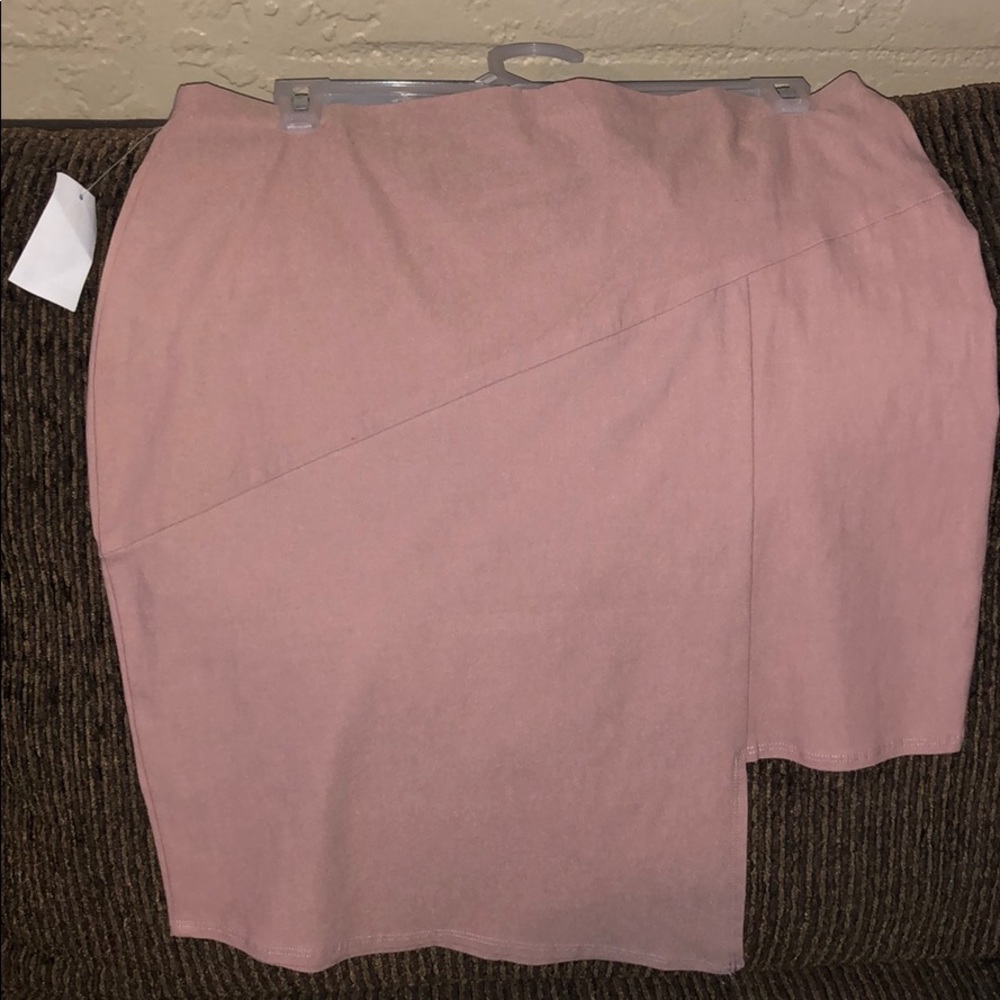 Cute dress up or dress down skirt size large